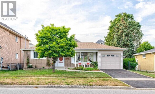22 Rozell Rd