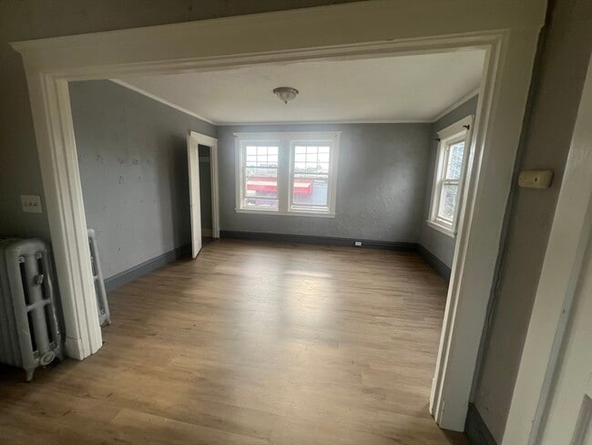 property at 7 Willet St