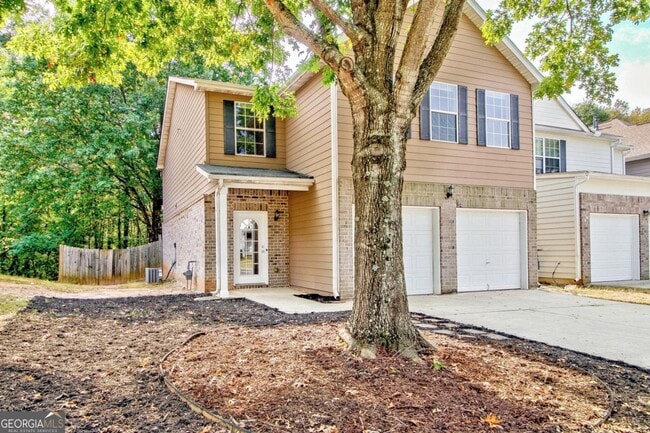 214 Southwind Ln in Newnan, GA - Foto de edificio - Building Photo