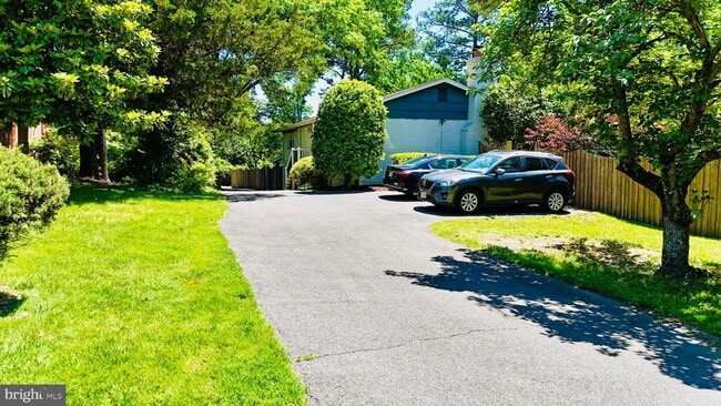 4316 Brookside Dr in Alexandria, VA - Building Photo - Building Photo