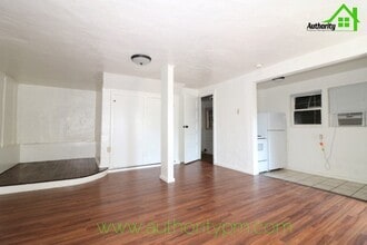 1135 Magnolia Ave in Redding, CA - Building Photo - Building Photo