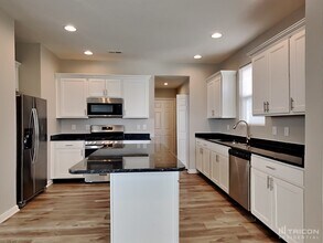 2446 Creek Bank Dr in Columbus, IN - Building Photo - Building Photo