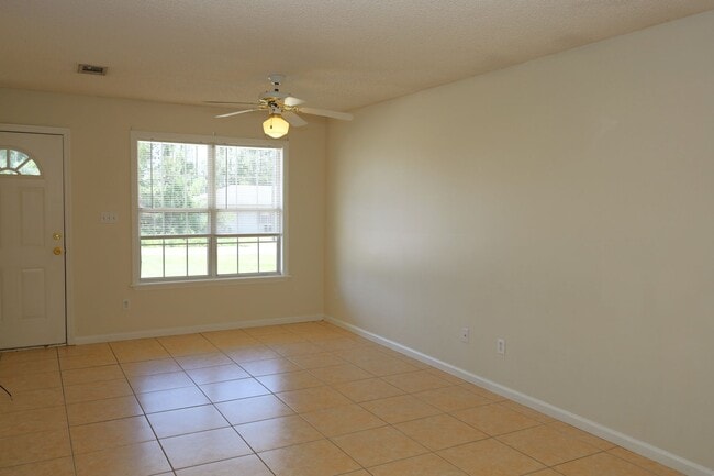 6104 Vinnie Dr in Valdosta, GA - Building Photo - Building Photo