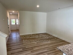 737 Rdg Clf Ln in Zebulon, NC - Building Photo - Building Photo