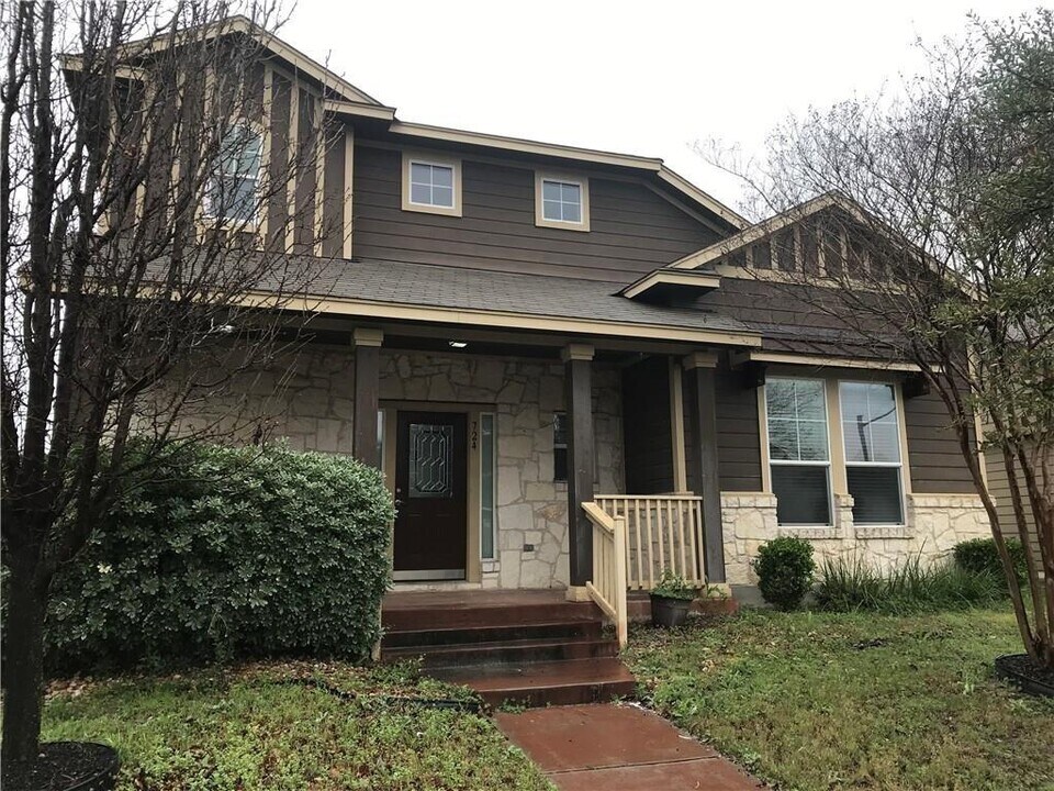 724 Gabriel Mills Dr in Round Rock, TX - Building Photo