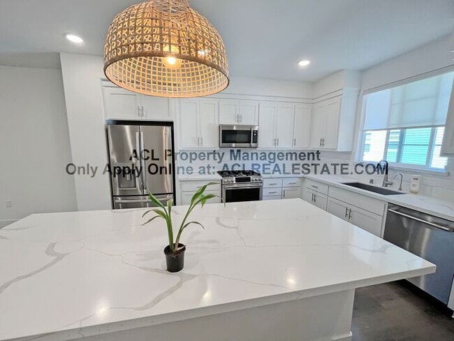 property at 370 Arc Ct