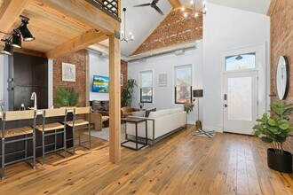 3260 Curtis Street in Denver, CO - Building Photo - Building Photo