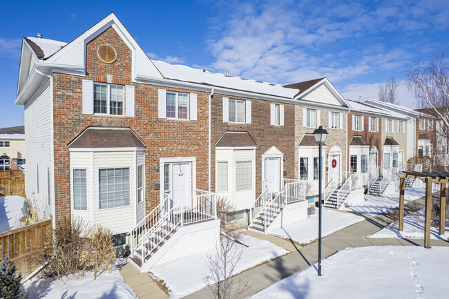 111 Citadel Ln NW in Calgary, AB - Building Photo - Primary Photo