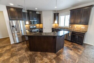 8915 W Red St in Cheney, WA - Building Photo - Building Photo