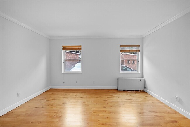 property at 27 Bowdoin St