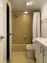 5225 Pooks Hill Rd, Unit 1217 North in Bethesda, MD - Building Photo - Building Photo