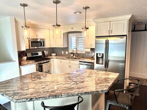 9538 Kilmuir Cir in South Jordan, UT - Building Photo - Building Photo