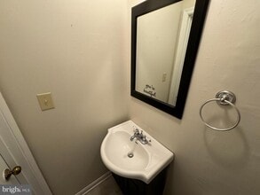 205 Little River Dr in Winchester, VA - Building Photo - Building Photo