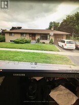 67 Cornwall Rd in Brampton, ON - Building Photo