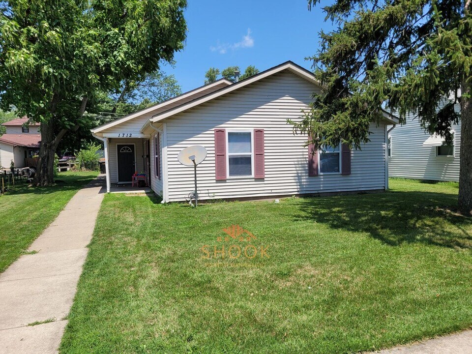 1712 Wilson St in Lafayette, IN - Foto de edificio