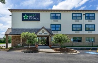 Furnished Studio-Chicago - Burr Ridge in Burr Ridge, IL - Building Photo - Building Photo