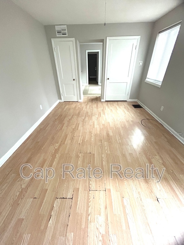 1045 Loretta Ave in Columbus, OH - Building Photo - Building Photo