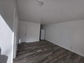 3033 2nd St in Ft. Myers, FL - Foto de edificio - Building Photo