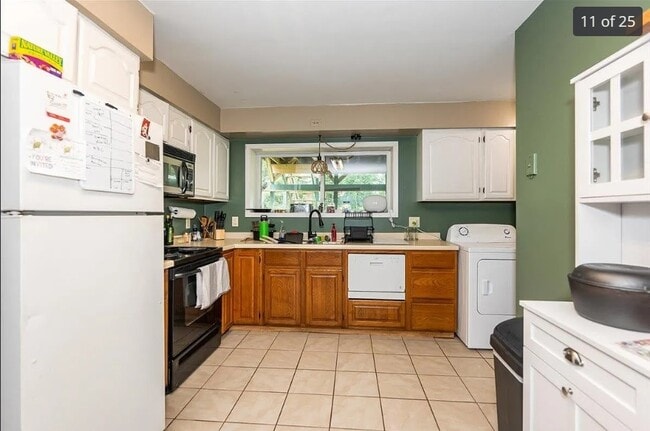 9425 E Bayfield Rd, Unit #3 in Poplar, WI - Building Photo - Building Photo