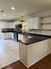 1 Pelican Cv in Diamondhead, MS - Building Photo - Building Photo