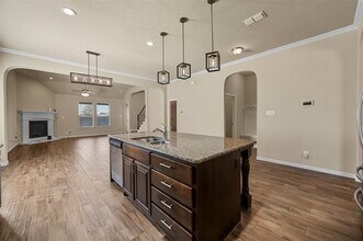 3608 Helm Ln in Denton, TX - Building Photo - Building Photo