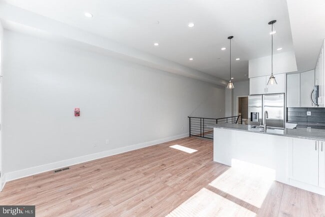 2931 Salmon St in Philadelphia, PA - Building Photo - Building Photo
