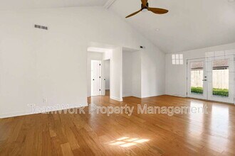 1127 Snap Dragon Ct in Mount Pleasant, SC - Building Photo - Building Photo