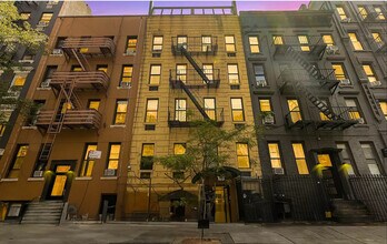 328 E 74th St, Unit SI ID1032017P in New York, NY - Foto de edificio - Building Photo