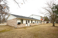 New Pine Apartments in Clio, MI - Foto de edificio - Building Photo