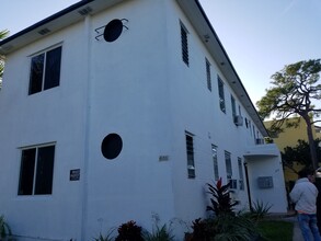 610 SW 7th Ave in Miami, FL - Building Photo - Building Photo