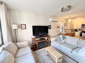 400B MacKay St in Ottawa, ON - Building Photo - Building Photo