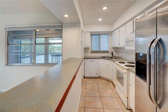 1818 Rodman St, Unit 2E in Hollywood, FL - Building Photo - Building Photo
