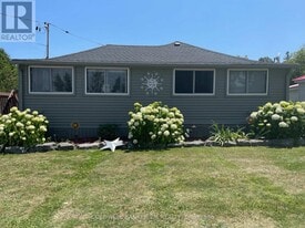 143 Hazel St in Kawartha Lakes, ON - Building Photo