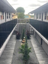 115 W 28th St in Hialeah, FL - Building Photo - Building Photo