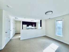 72 Merrell Ave in Stamford, CT - Foto de edificio - Building Photo