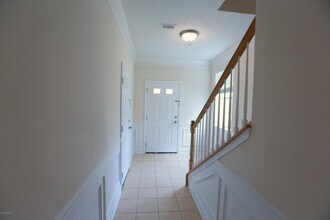 4442 Rock Creek Cir in Jacksonville, FL - Building Photo - Building Photo
