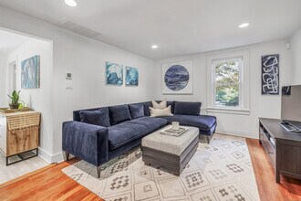 90 John Read Rd in Redding, CT - Building Photo - Building Photo