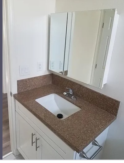 443 E 29th St, Unit C in Los Angeles, CA - Foto de edificio - Building Photo