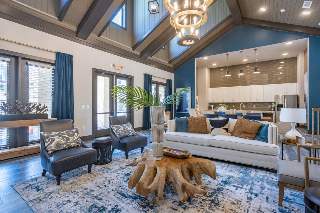 Reserve at Lake Jackson in Lake Jackson, TX - Building Photo