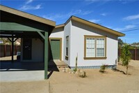 6252 El Reposo St in Joshua Tree, CA - Building Photo - Building Photo