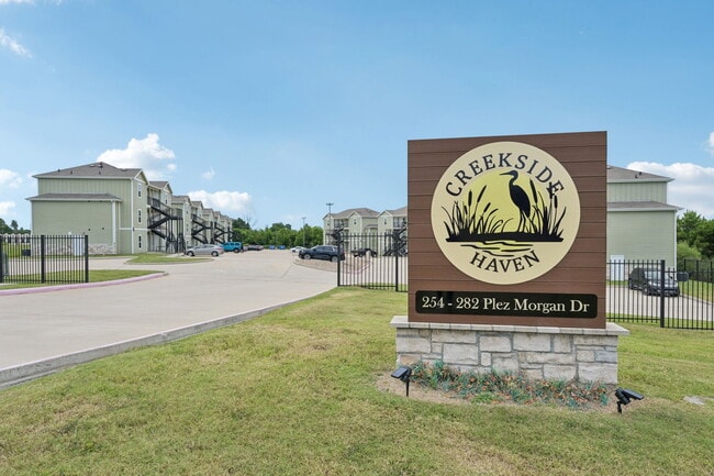 Creekside Haven in Montgomery, TX - Building Photo - Building Photo