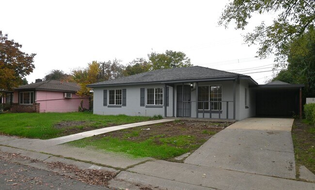 5206 61st St in Sacramento, CA - Building Photo - Building Photo