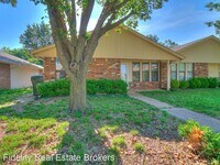 1213 Clearwater Dr photo'