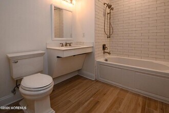 206 NJ-71 in Spring Lake, NJ - Building Photo - Building Photo