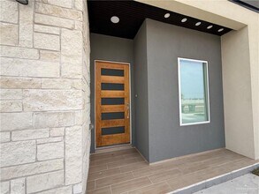 17 B W St in Mission, TX - Building Photo - Building Photo