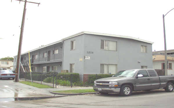 1214 Molino Ave in Long Beach, CA - Building Photo - Building Photo