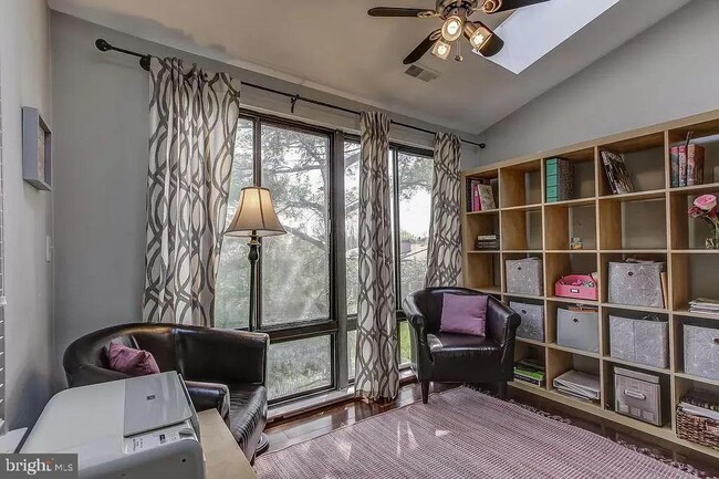 13124 Wonderland Way in Germantown, MD - Building Photo - Building Photo