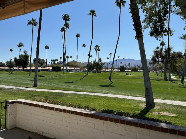 97 Don Quixote Dr in Rancho Mirage, CA - Building Photo - Building Photo