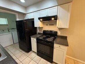 4703 SW 67th Terrace in Gainesville, FL - Building Photo - Building Photo