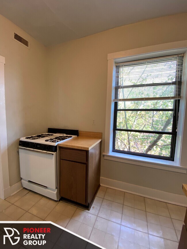 3523 N Racine Ave in Chicago, IL - Building Photo - Building Photo